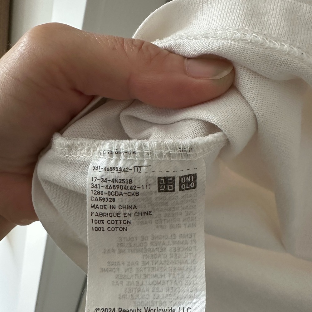 Uniqlo 100% cotton UT T-Shirt Size M - Picture 4 of 4